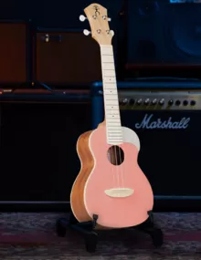 Электроакустическая гитара Martin 000-12E