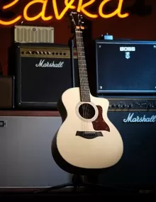 Электроакустическая гитара Martin D-12E