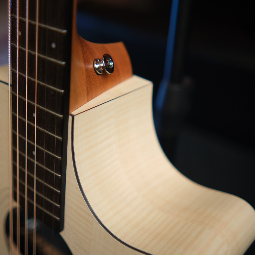 Трансакустическая гитара Kepma G141E