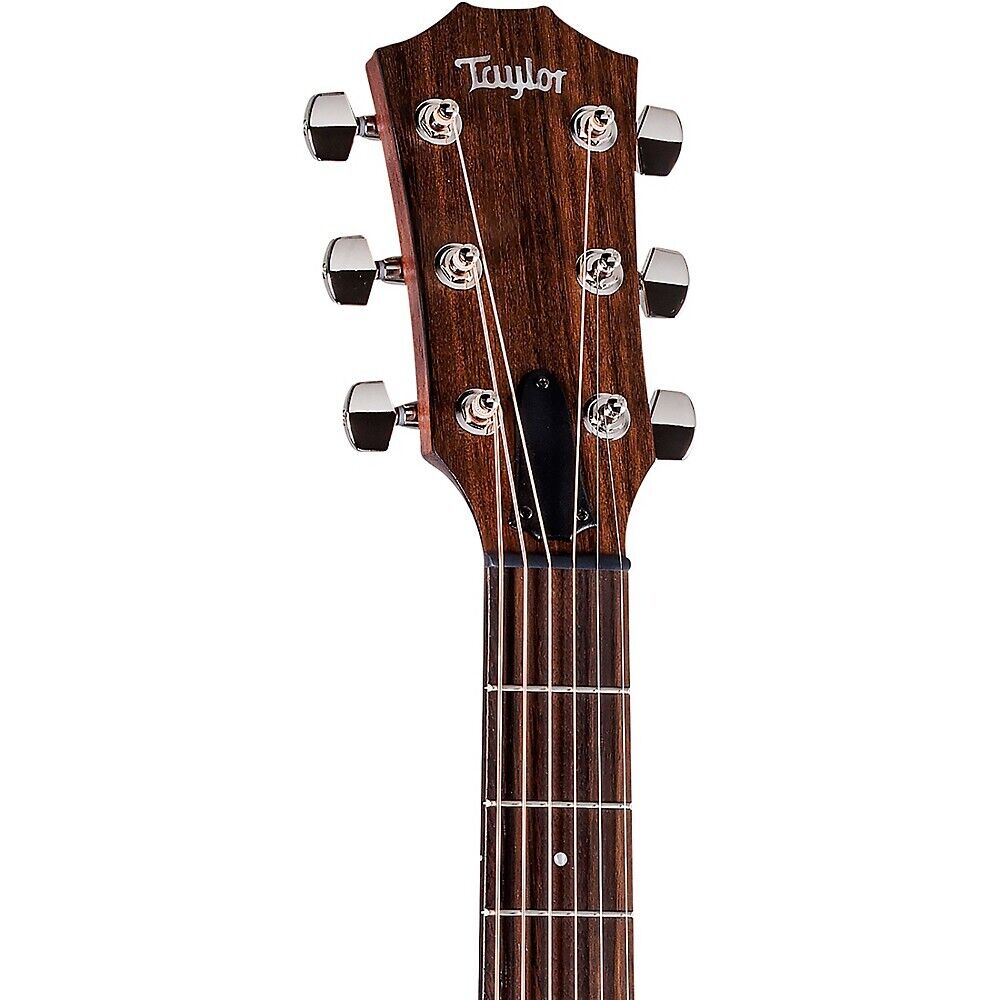 Электроакустическая гитара Taylor AD24ce