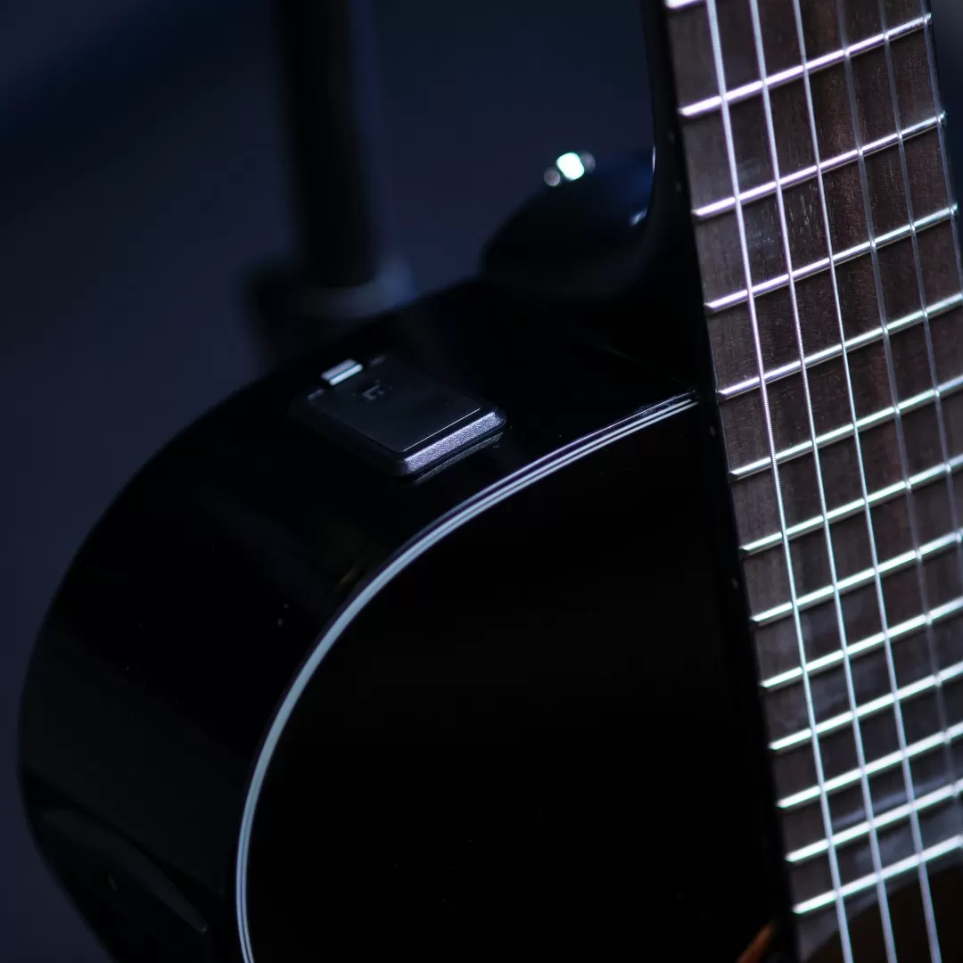 Классическая электроакустическая гитара YAMAHA NTX1 Black
